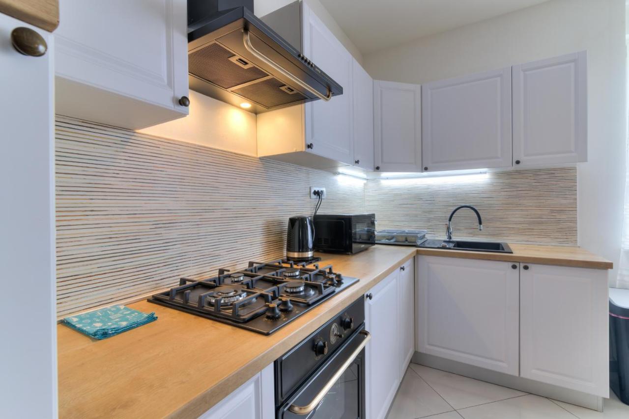 Apartment Luka Сен Екстериор снимка