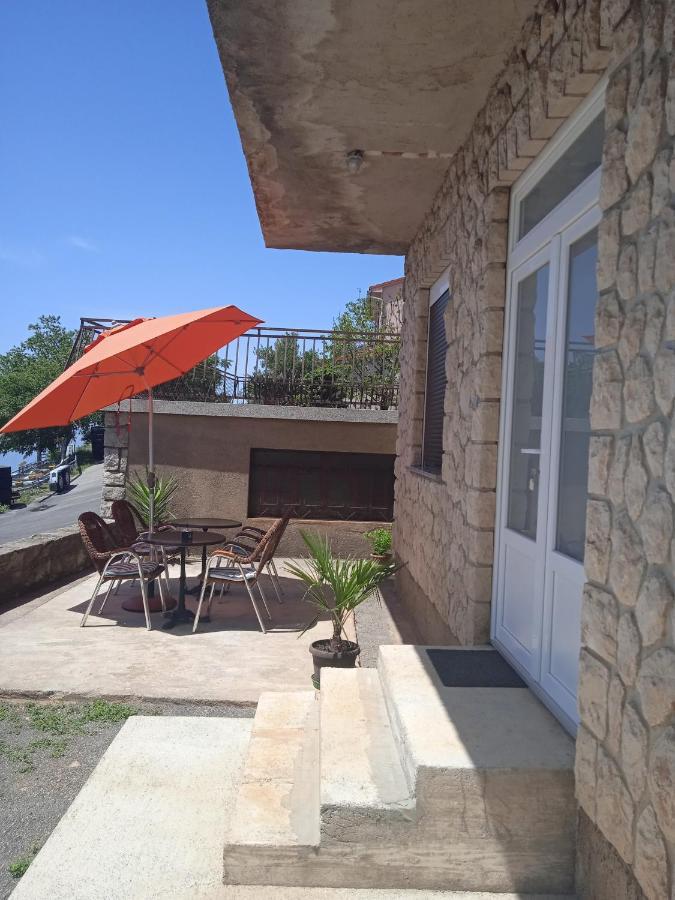 Apartment Luka Сен Екстериор снимка